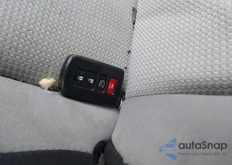 2018 Toyota Rav4 Xle from USA, damaged, VIN JTMRFREV3JD234786